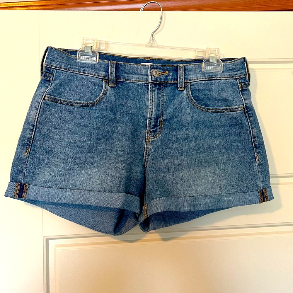 Old Navy | Rolled Hem Denim Jean Shorts